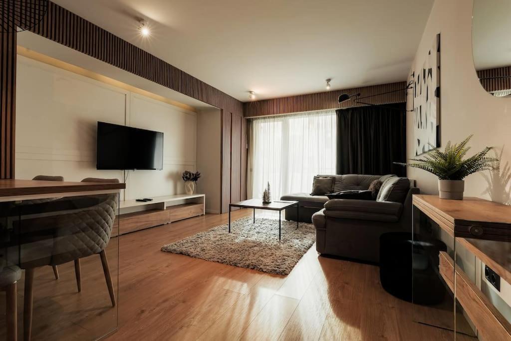 Nest Inn Magic Apartment คลูจ-นาโปกา ภายนอก รูปภาพ