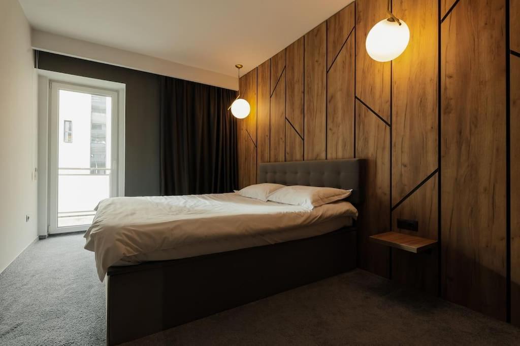 Nest Inn Magic Apartment คลูจ-นาโปกา ภายนอก รูปภาพ