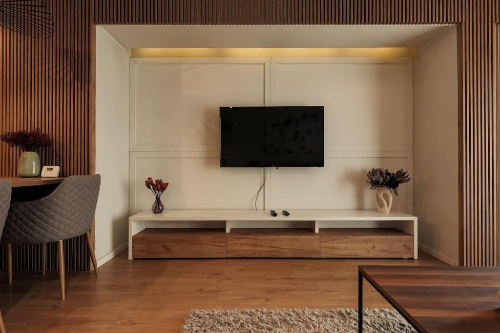 Nest Inn Magic Apartment คลูจ-นาโปกา ภายนอก รูปภาพ
